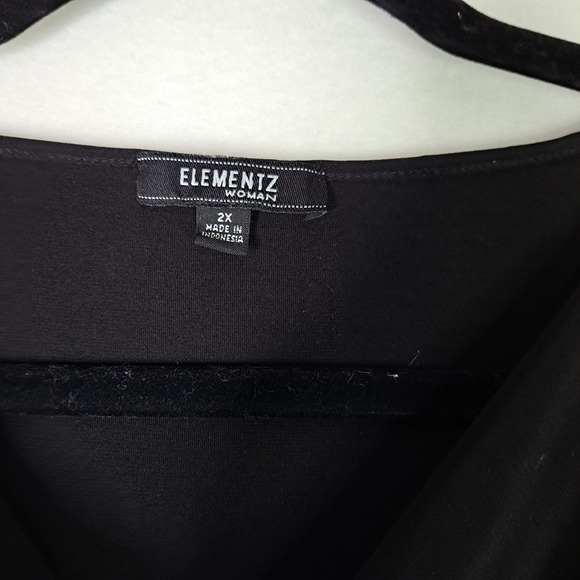 Elementz Woman Top Womens 2X Black Cowl Neck Gold Zipper Shoulder Detail Chic - Picture 5 of 7